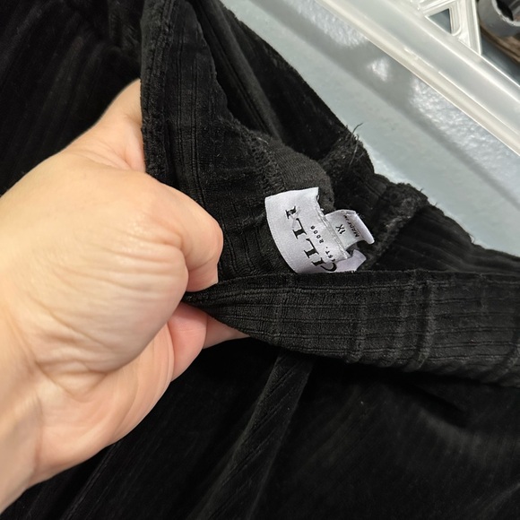 70s Black Velvet Button Mid-length Skirt Stretch with pockets size XL Vintage - Picture 8 of 8